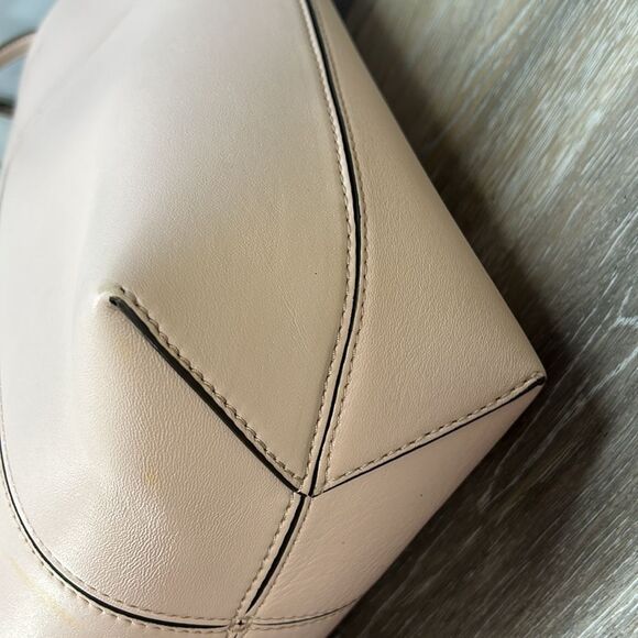 Tory Burch Blush Large Tote with Pouch - Picture 11 of 14